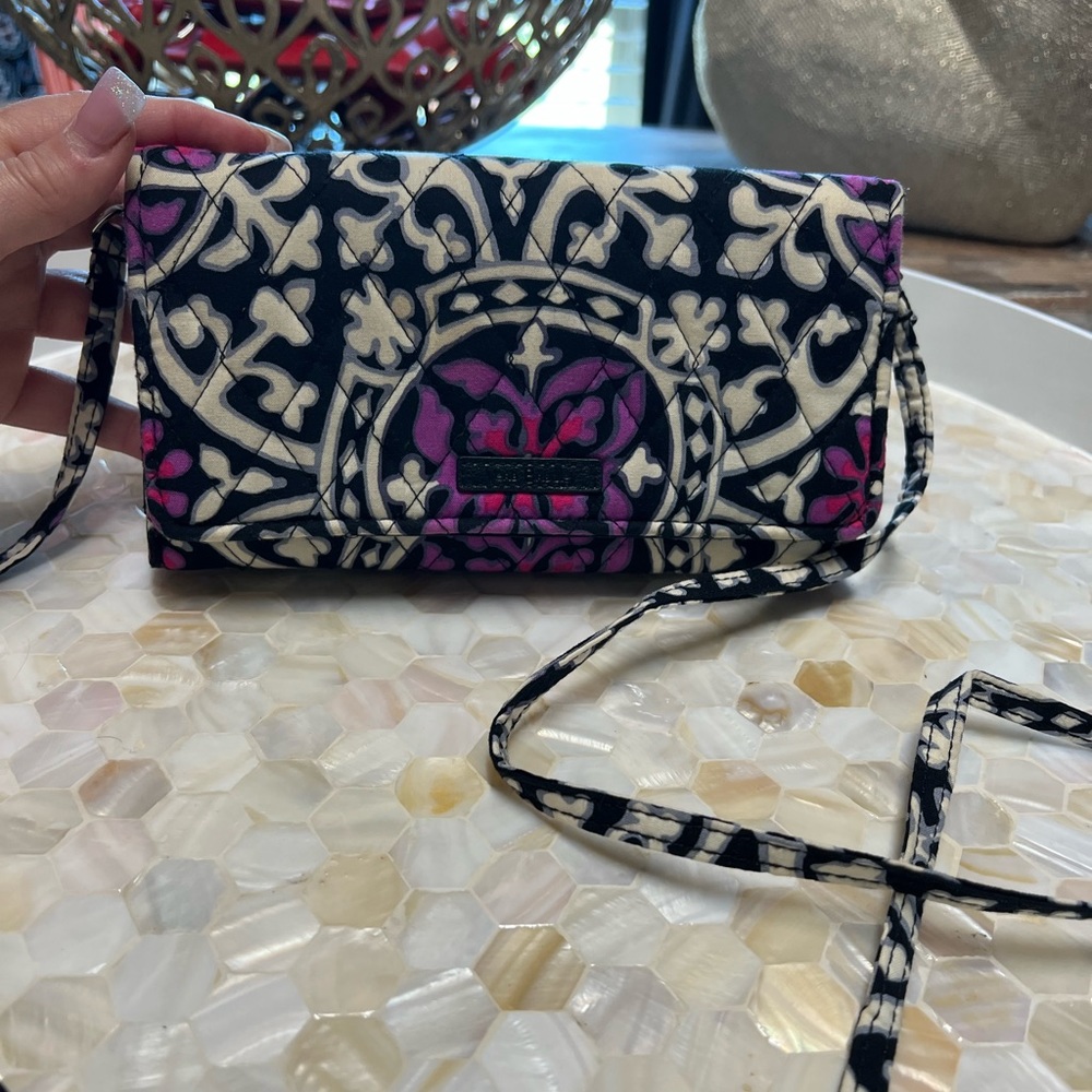 Vera Bradley Wallet with detachable crossbody strap!